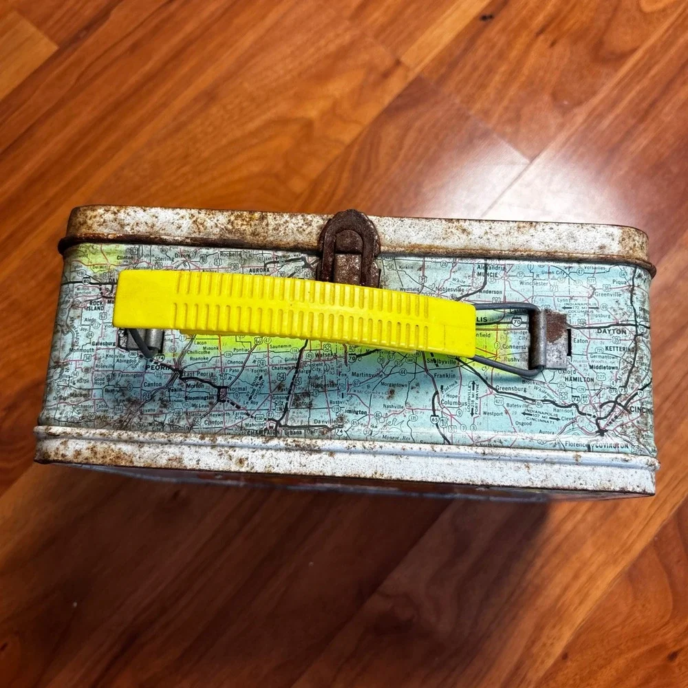 Vintage See America Metal Lunchbox, Cartoon Travel Van, Map‎ Background